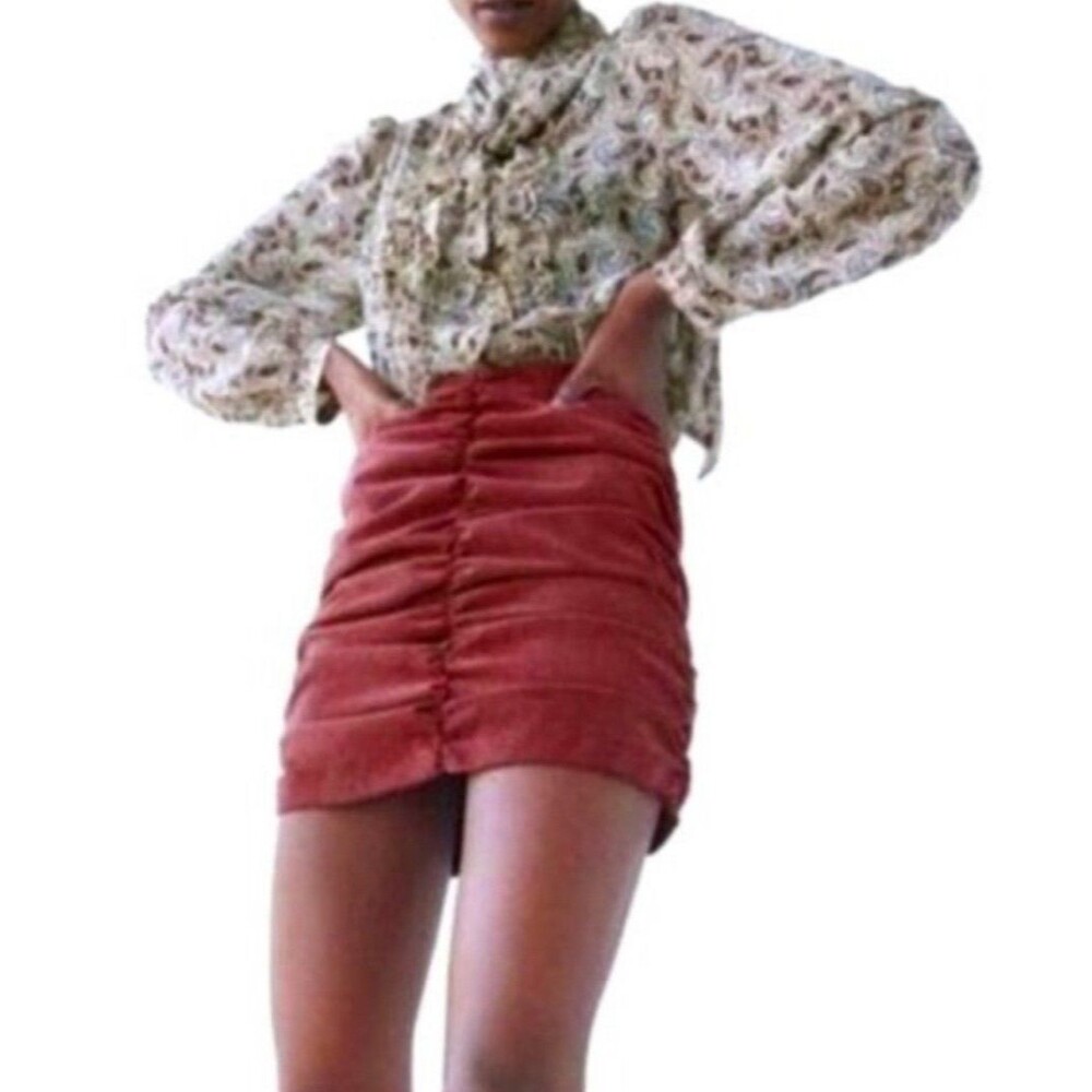 NWT Burgundy Zara Ruched Corduroy Mini Skirt